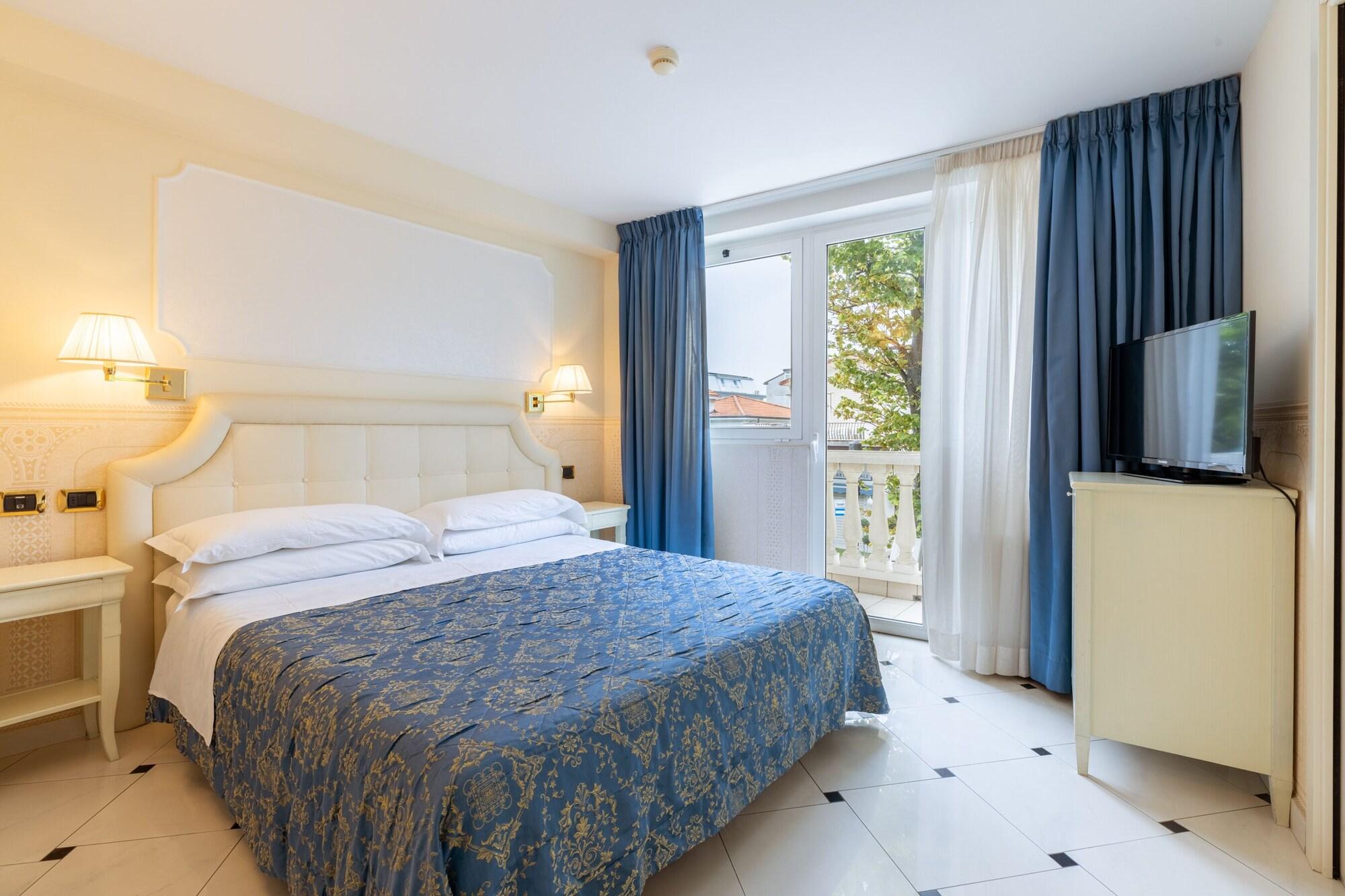 Hotel Baia Imperiale リミニ エクステリア 写真